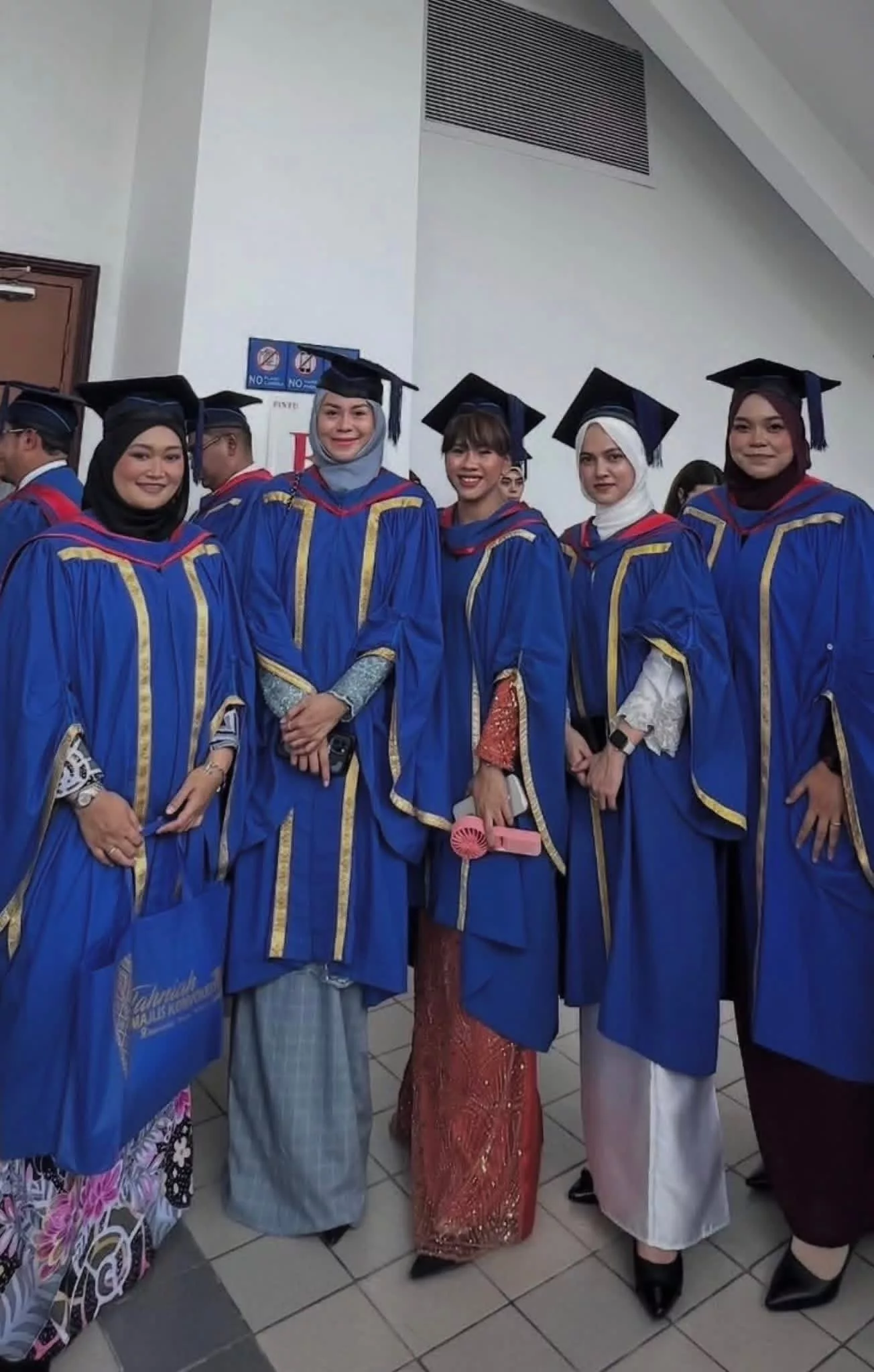 Rebecca Nur Al-Islam Rai Detik Bersejarah, Berjaya Genggam Ijazah Sarjana Muda UUM Dengan Penuh Rasa Syukur. Tahniah!