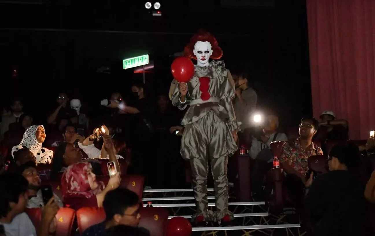 IT: Welcome To Derry – Pengalaman Seram Menggegarkan KLCC Dengan Kelibat Pennywise (Wajib Strim!) 8 IT: Welcome To Derry – Pengalaman Seram Menggegarkan KLCC Dengan Kelibat Pennywise (Wajib Strim!)