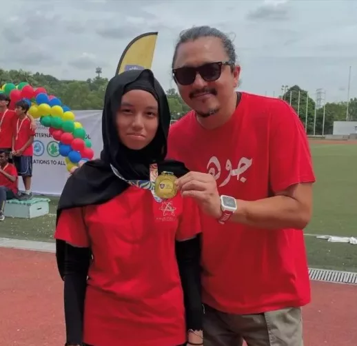 Engku Emran Bangga Engku Aleesya Remaja Cemerlang Dan Berjiwa Besar