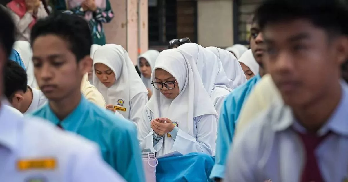 Peperiksaan SPM 2025: Musim Tengkujuh Tak Halang Semangat Pelajar Seluruh Negara