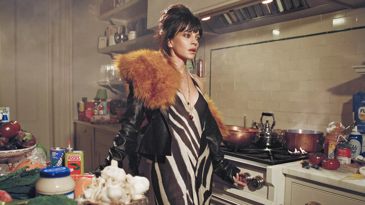 Mempunyai Teman Lelaki Kini Dianggap ‘Memalukan’, Penulis Vogue Cetus Bualan Hangat Netizen