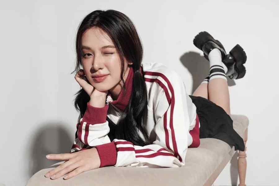 Mempunyai Teman Lelaki Kini Dianggap ‘Memalukan’, Penulis Vogue Cetus Bualan Hangat Netizen