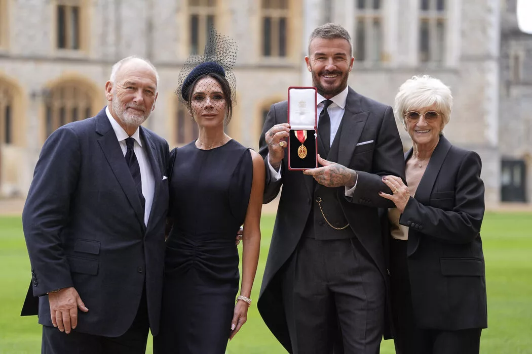 Sir David Beckham: Bekas Kapten England Terima Gelaran Kesatria Dari Raja Charles III