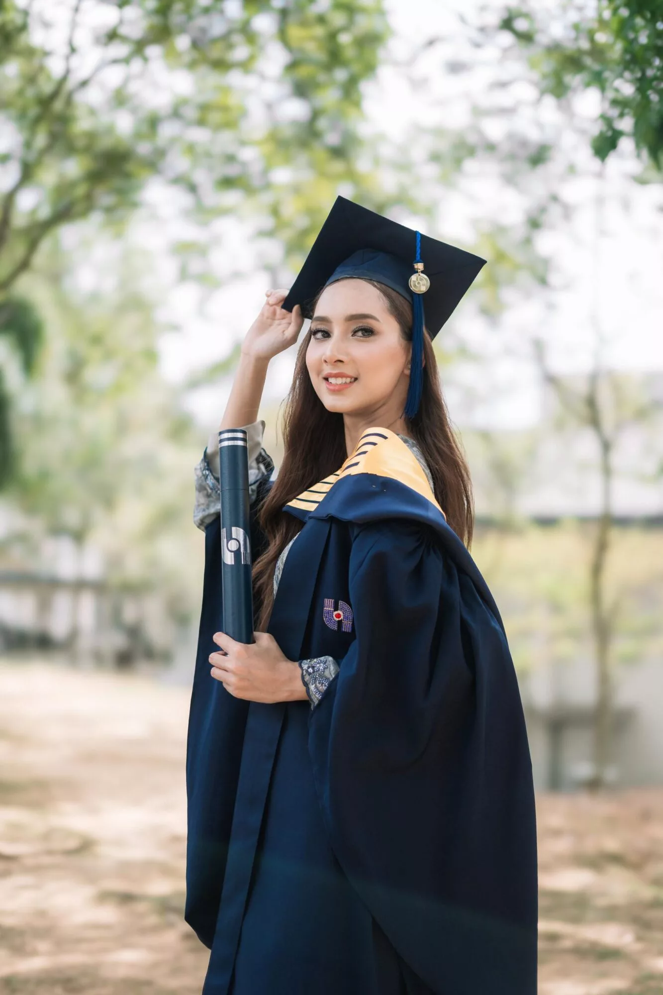 Dewi Alyssa Azmi Graduan Kejuruteraan Kewangan, Bukti “Nak Jadi Model Boleh, Tapi Yang Berpelajaran!” 13 Dewi Alyssa Azmi Graduan Kejuruteraan Kewangan, Bukti “Nak Jadi Model Boleh, Tapi Yang Berpelajaran!”