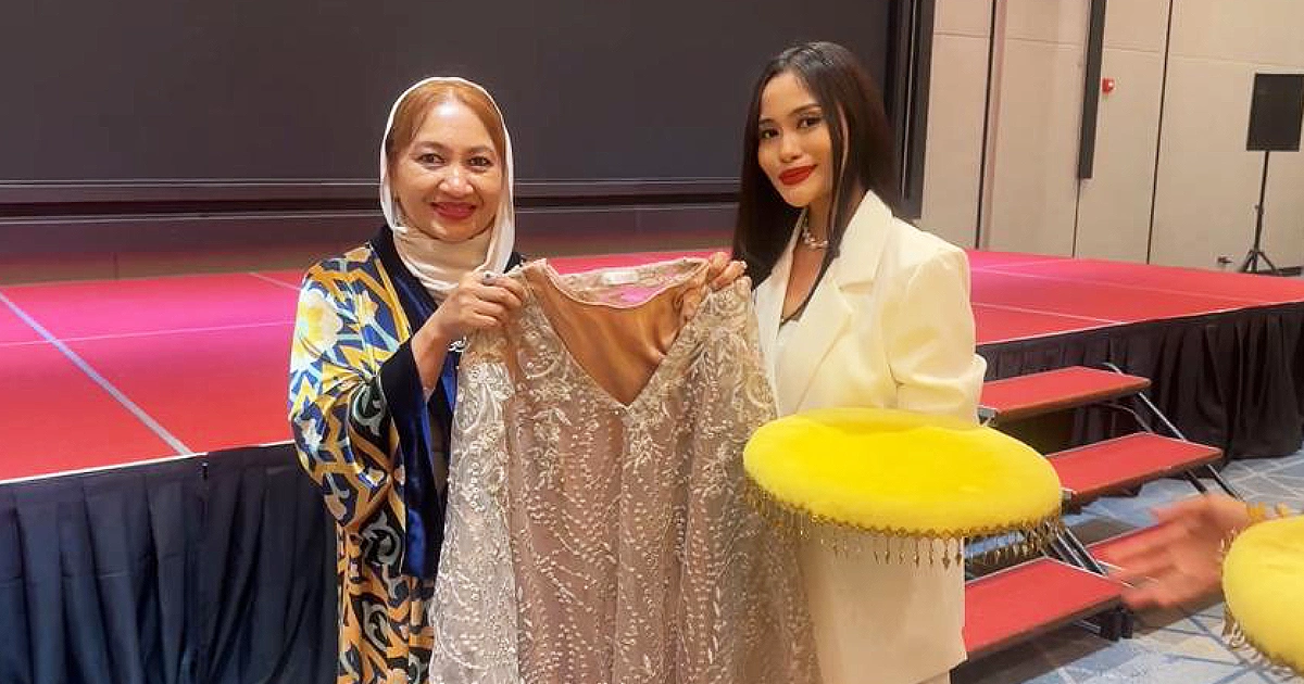 “Setiap Helaian Ada Cerita” Eleen Arisha Takluk Dunia Fesyen Tempatan Menerusi Jenama D’Elara 6 “Setiap Helaian Ada Cerita” Eleen Arisha Takluk Dunia Fesyen Tempatan Menerusi Jenama D’Elara