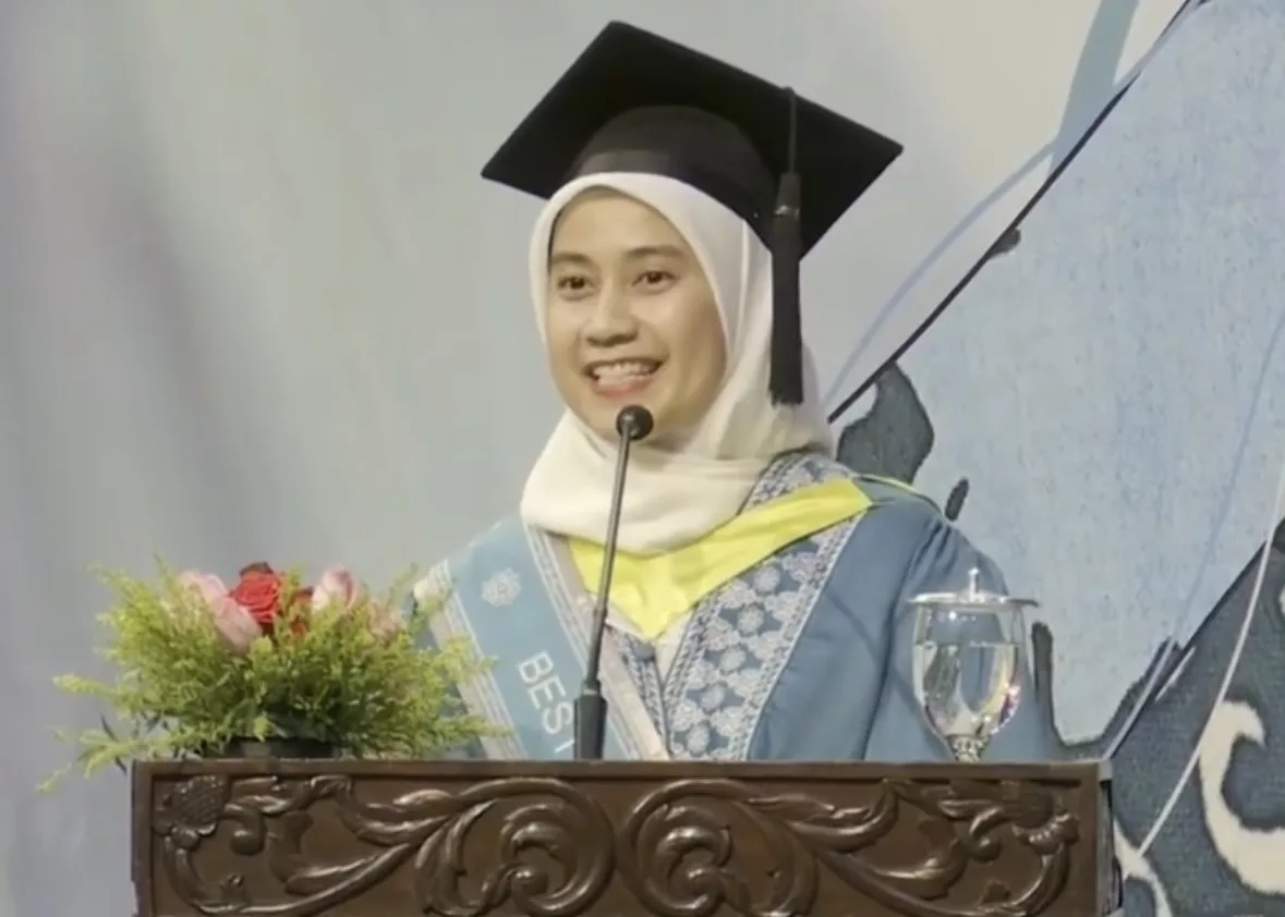 Ibu Muda Berjaya Bergelar Graduan Terbaik Sarjana UIAM, Kongsi Kisah Perjuangan & Inspirasi 7 Ibu Muda Berjaya Bergelar Graduan Terbaik Sarjana UIAM, Kongsi Kisah Perjuangan & Inspirasi