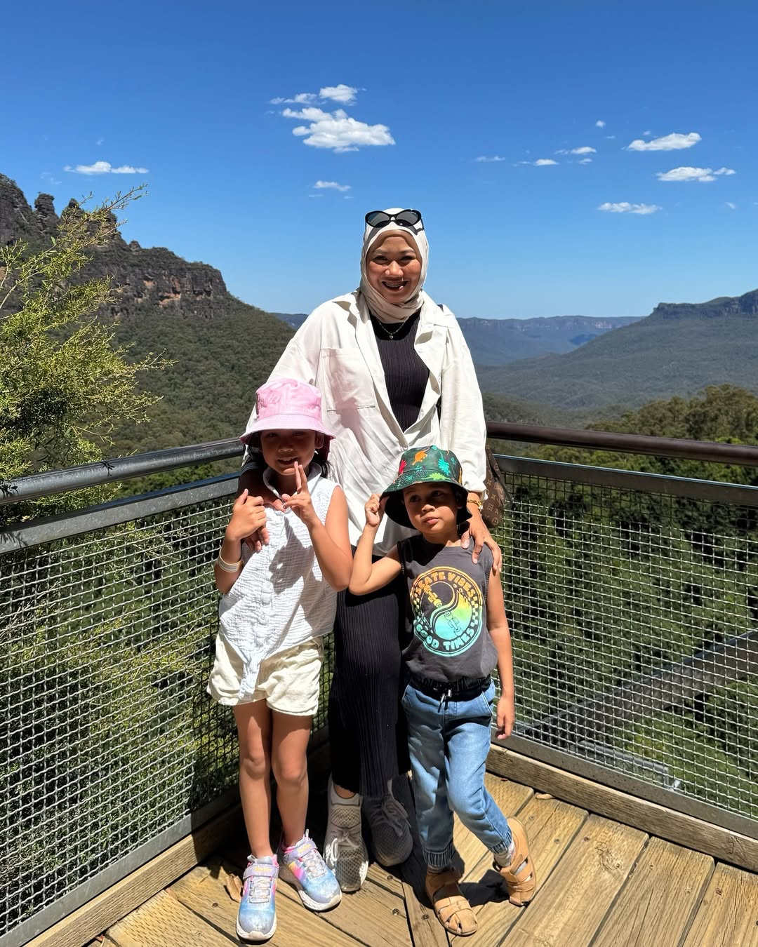 Puteri Sulung Shu Shukri Raih Anugerah Pelajar Terbaik Di Australia