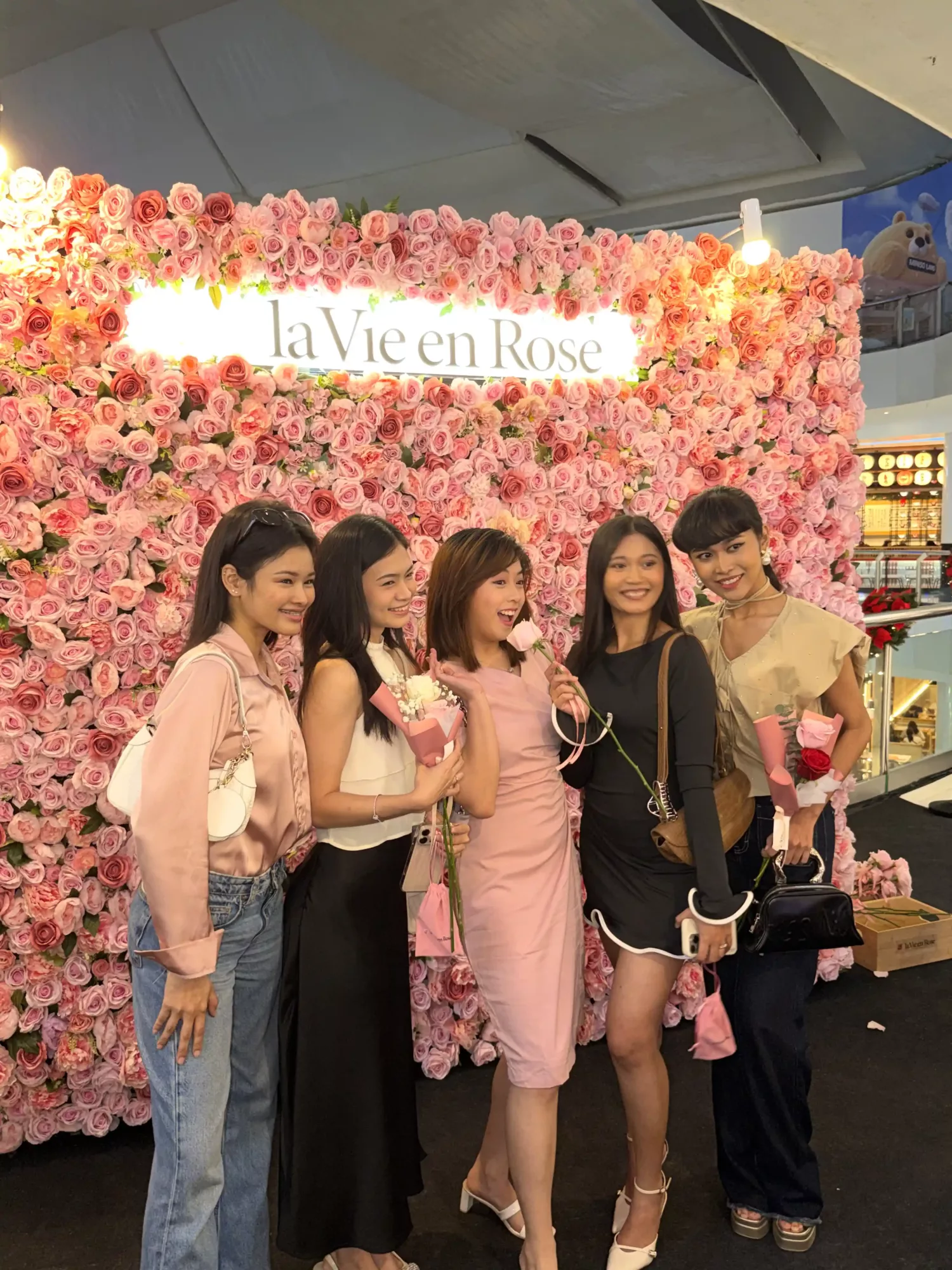 Finalis Dewi Remaja 2025 Raikan Semangat ‘Girl Power’ Di Pembukaan Stor Pertama La Vie En Rose Di Malaysia