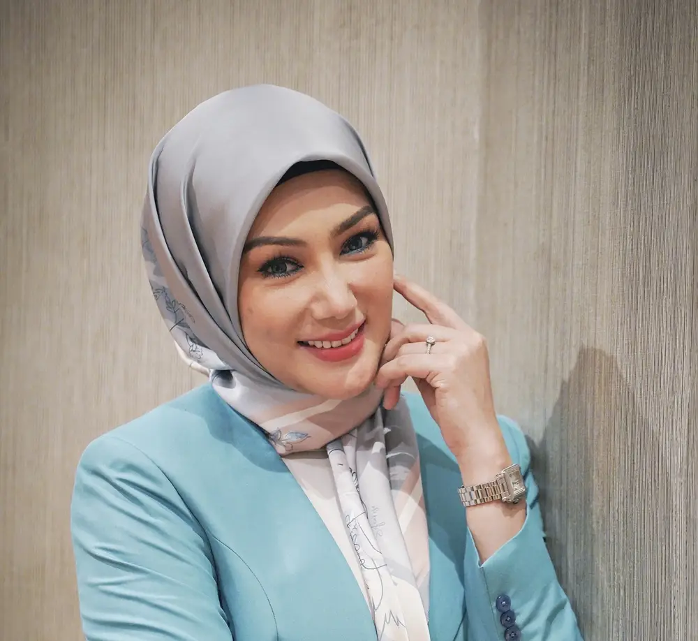 Erra Fazira Nikah 12 Disember, Bakal Tamatkan Zaman Solo Pada Usia 51 Tahun