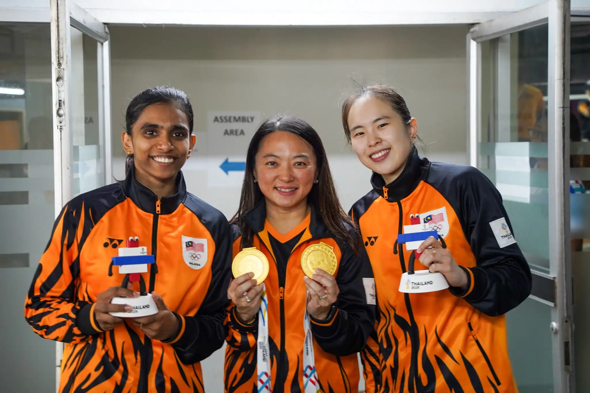 #GirlsPower: Pearly Tan-M.Thinaah Akhiri Penantian 10 Tahun! Raih Emas Beregu Wanita Di Sukan SEA 2025 9 #GirlsPower: Pearly Tan-M.Thinaah Akhiri Penantian 10 Tahun! Raih Emas Beregu Wanita Di Sukan SEA 2025