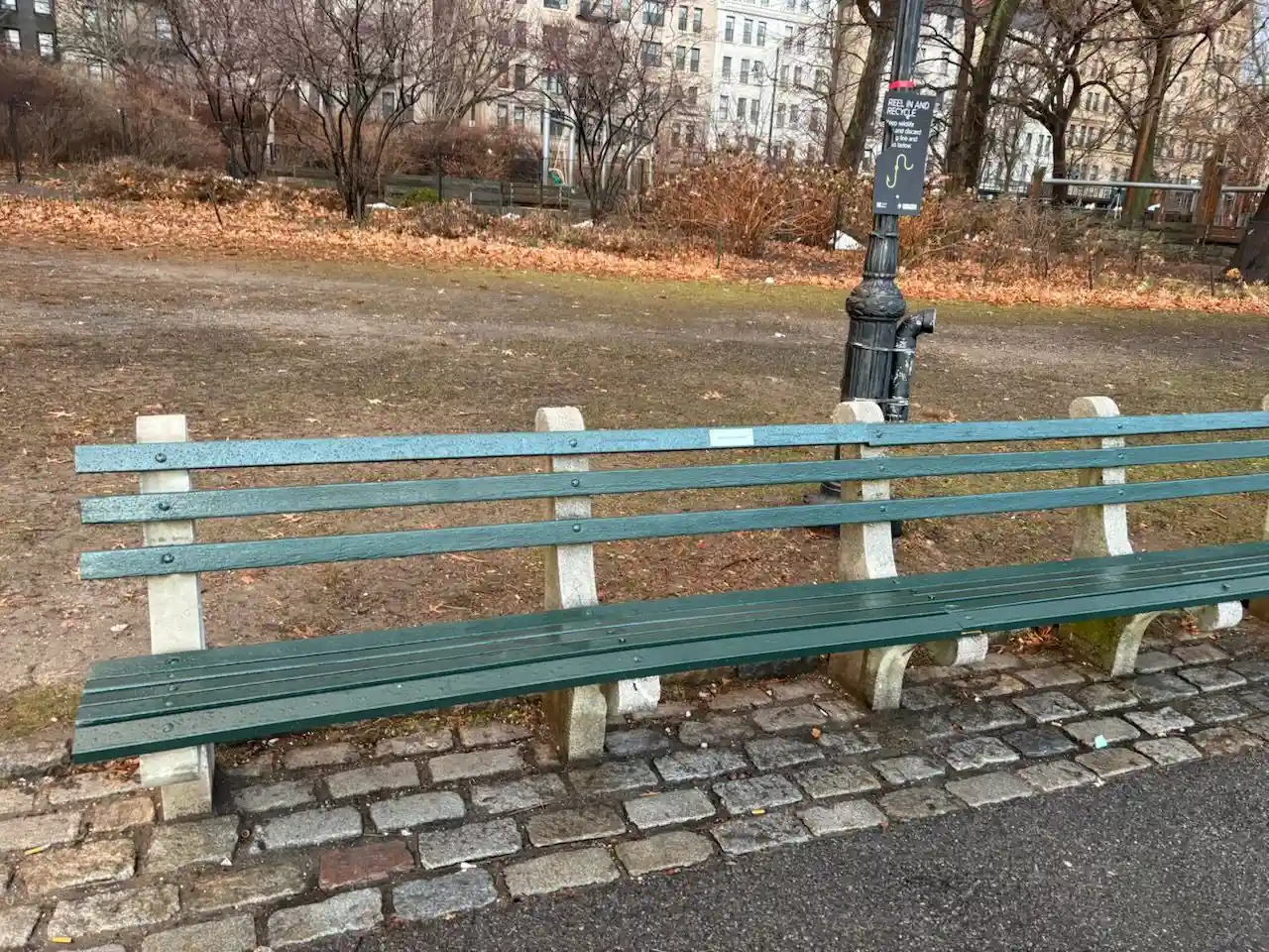 Peminat V BTS Sumbang US,000! Wujudkan ‘V Bench’ Di Central Park, New York