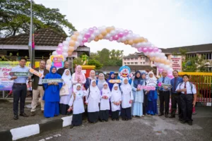Gardenia Squiggles Prihatin Ceriakan Hari Pertama Persekolahan Murid Sekolah