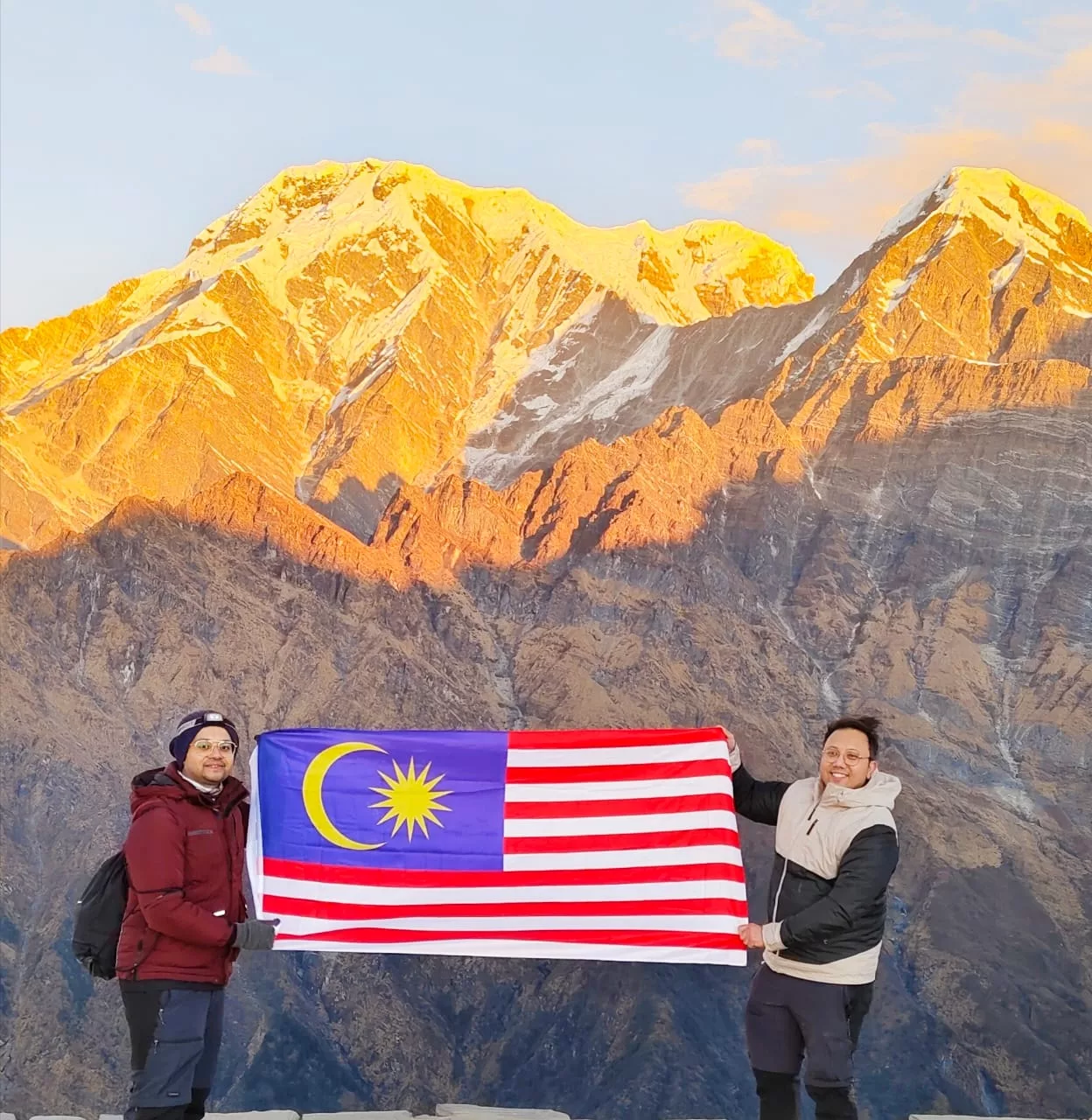 Banjaran Himalaya Jadi Percutian Epik, Dua Sahabat Tawan Base Camp Dalam 3 Hari Sahaja