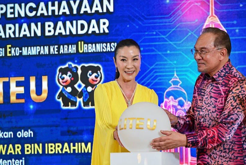 Michelle Yeoh, Simbol Kerja Keras & Inspirasi Malaysia, Raih Pujian Perdana Menteri! 40 Michelle Yeoh, Simbol Kerja Keras & Inspirasi Malaysia, Raih Pujian Perdana Menteri!
