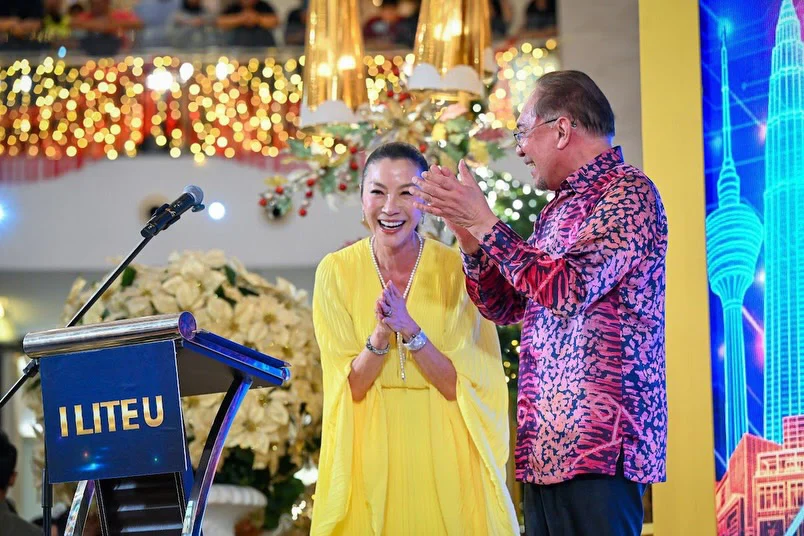 Michelle Yeoh, Simbol Kerja Keras & Inspirasi Malaysia, Raih Pujian Perdana Menteri! 39 Michelle Yeoh, Simbol Kerja Keras & Inspirasi Malaysia, Raih Pujian Perdana Menteri!