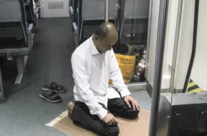 Bangun Seawal 3.30 Pagi, Perjuangan Seorang Guru Ini Buat Ramai Tersentuh