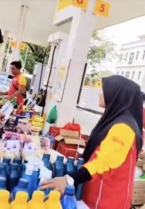 “Saya Redha Awak Pergi…” Luahan Wanita Ini Undang Sebak, Terpaksa Lepaskan Stesen Minyak Arwah Suami