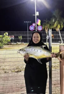 Ikan Talang Pantai Teluk Batik Tiba-Tiba Datang, Healing Yang Sepatutnya Tenang Jadi Lawak