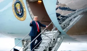 Pesawat Air Force One Hadapi Masalah Teknikal, Perjalanan Trump Ke Davos Tertangguh