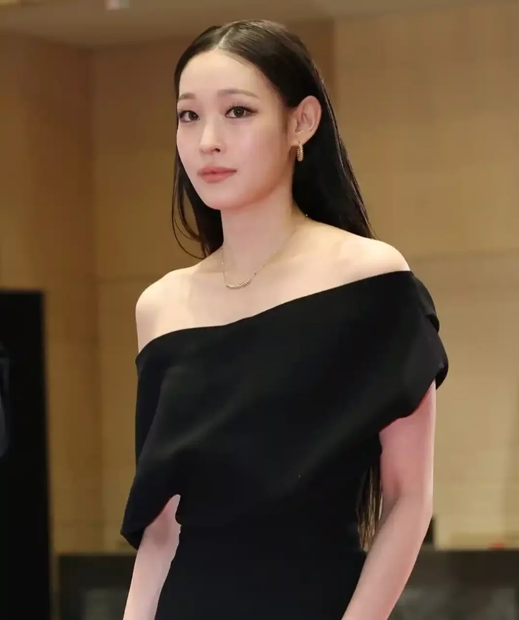 Annie ALLDAY PROJECT Minta Peminat Jangan Spam E-mel Kampus, Sukar Urus Hal Akademik