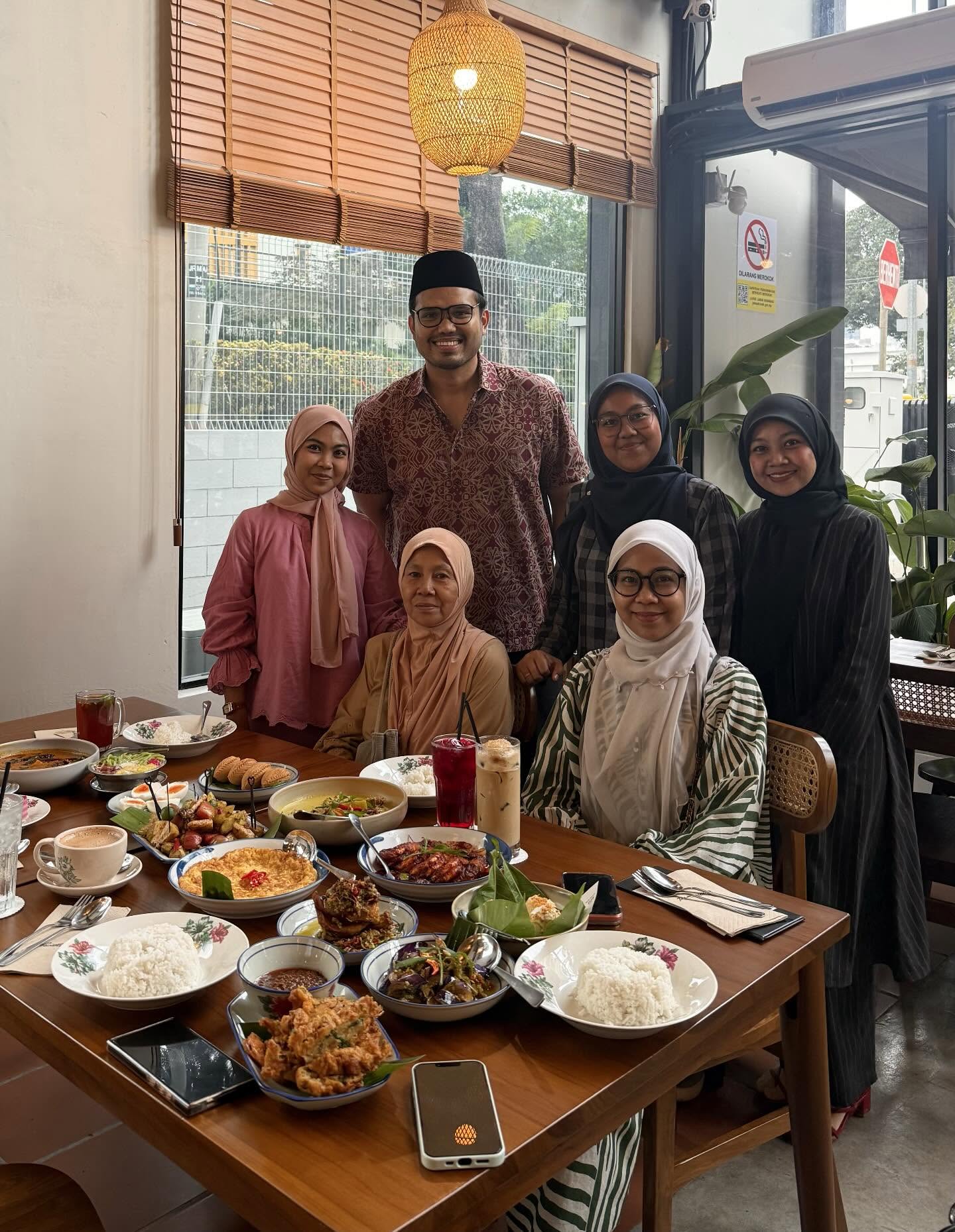 "Shooting Sampai 4 Pagi" Khairul Aming Tetap All Out Untuk Video ‘30 Hari 30 Resipi’ Ramadan 5 “Shooting Sampai 4 Pagi” Khairul Aming Tetap All Out Untuk Video ‘30 Hari 30 Resipi’ Ramadan