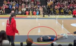 Stadium Terhibur Dengan Satu Aksi, Cara Yuji Nishida Meminta Maaf Jadi Tular 21 Stadium Terhibur Dengan Satu Aksi, Cara Yuji Nishida Meminta Maaf Jadi Tular