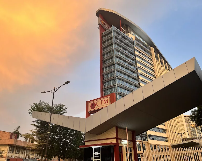 Ramadan Di Bumi Sakura, Dua Pelajar UTM Galas Amanah Imam Tarawih Di Osaka