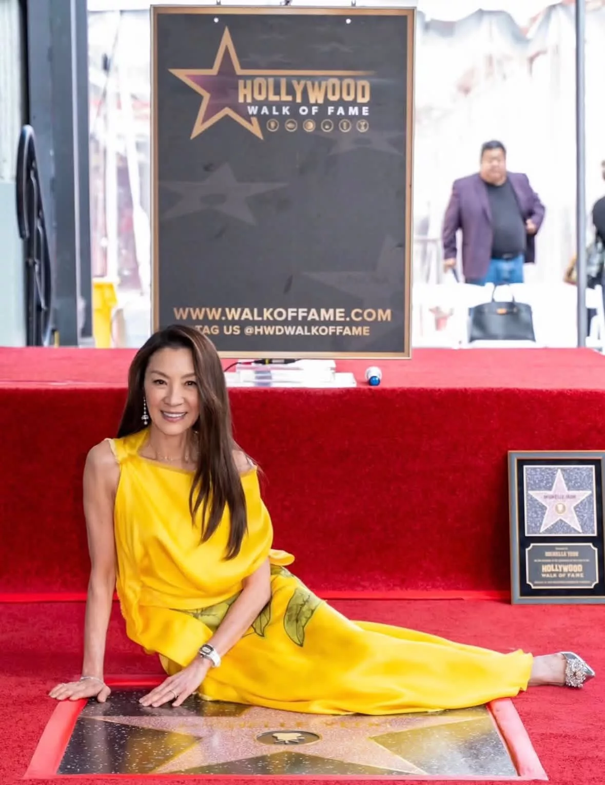 Bintang Malaysia Ukir Nama Di Hollywood Walk Of Fame, Satu Lagi Detik Bersejarah Michelle Yeoh 7 Bintang Malaysia Ukir Nama Di Hollywood Walk Of Fame, Satu Lagi Detik Bersejarah Michelle Yeoh