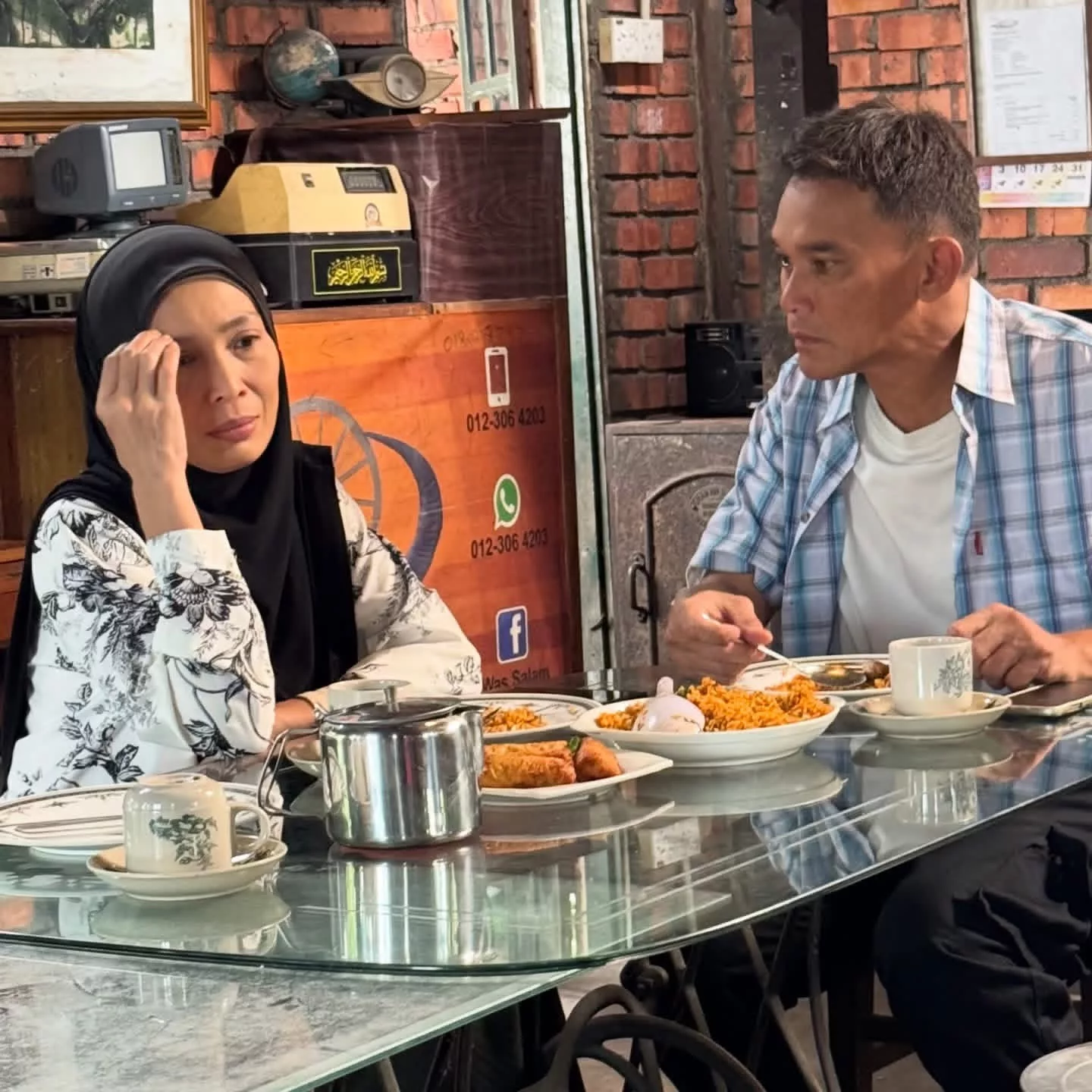 "Kau Dah Buat Yang Terbaik Untuk Dia" -Azhan Rani Luah Simpati Buat Amyza Aznan Selepas Pemergian Putera Sulung 5 “Kau Dah Buat Yang Terbaik Untuk Dia” -Azhan Rani Luah Simpati Buat Amyza Aznan Selepas Pemergian Putera Sulung