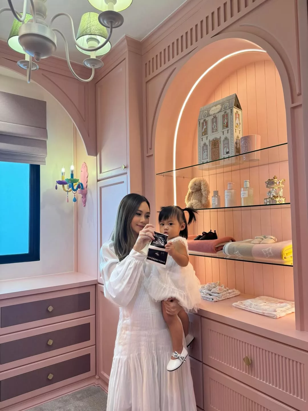 Intan Najuwa Hamil Cahaya Mata Kedua, Imane Lunara Bakal Jadi Kakak! 6 Intan Najuwa Hamil Cahaya Mata Kedua, Imane Lunara Bakal Jadi Kakak!