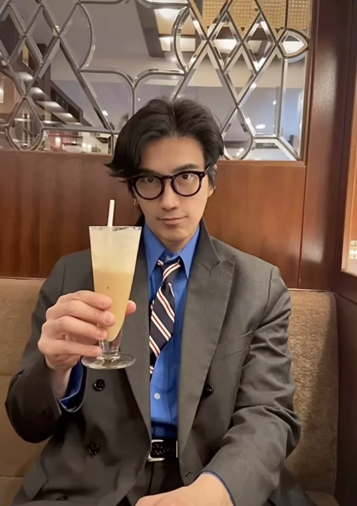 Chuando Tan Hampir 60 Tahun Tapi Wajah Masih Seperti 30-an, Ini Rahsia Disiplin Model Singapura Ini 3 Chuando Tan Hampir 60 Tahun Tapi Wajah Masih Seperti 30-an, Ini Rahsia Disiplin Model Singapura Ini