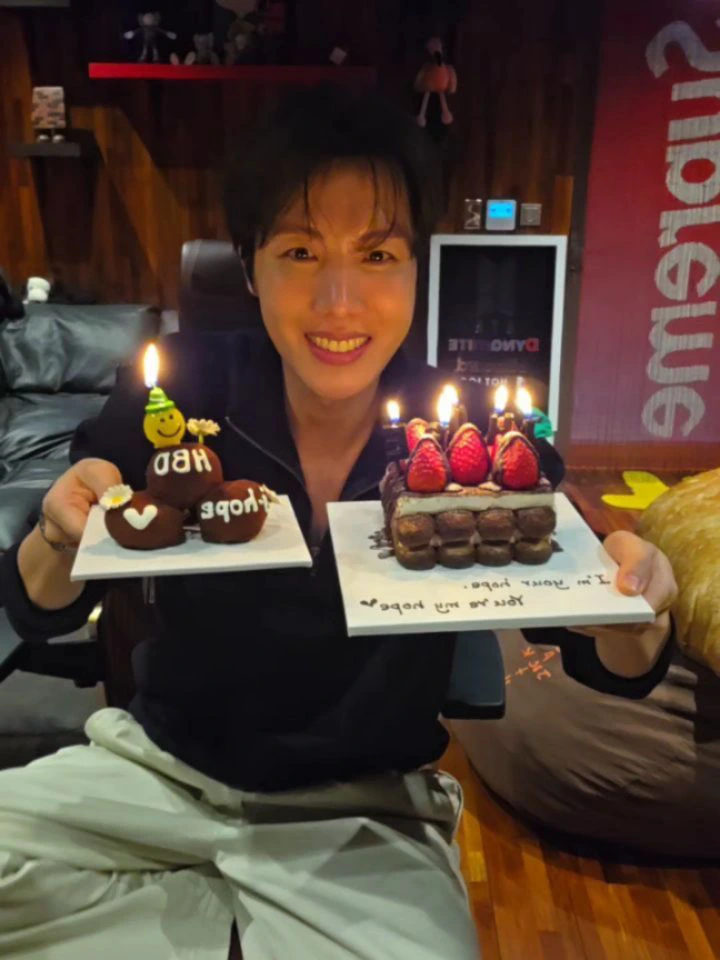 Setiap Tahun Konsisten! J-Hope BTS Derma 300 Juta Won Sempena Sambutan Hari Lahir Ke-32 7 Setiap Tahun Konsisten! J-Hope BTS Derma 300 Juta Won Sempena Sambutan Hari Lahir Ke-32