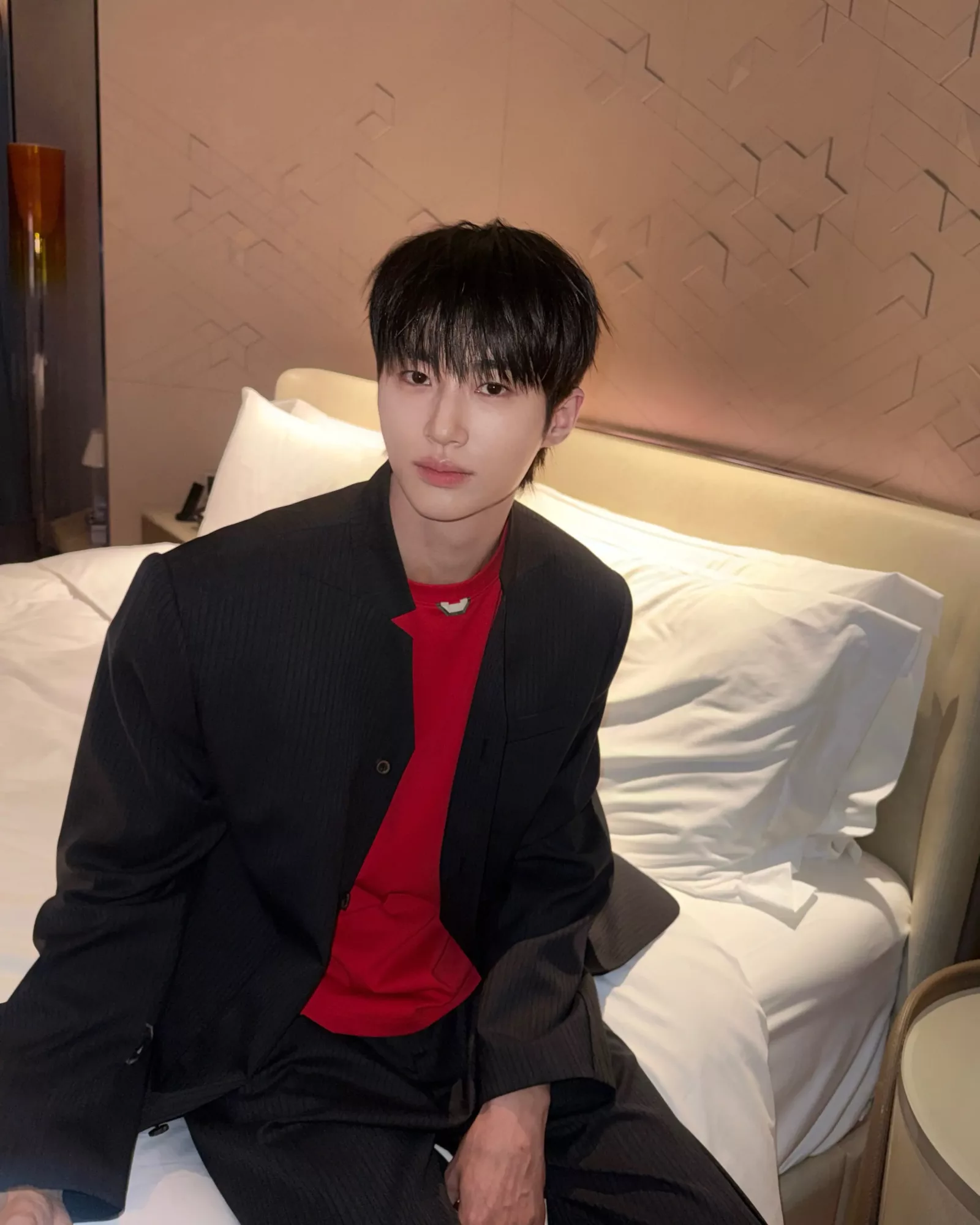 Peminat Naik Angin Selepas Byeon Woo-seok ‘Ditekan’ Wartawan Gara-Gara Pelitup Muka