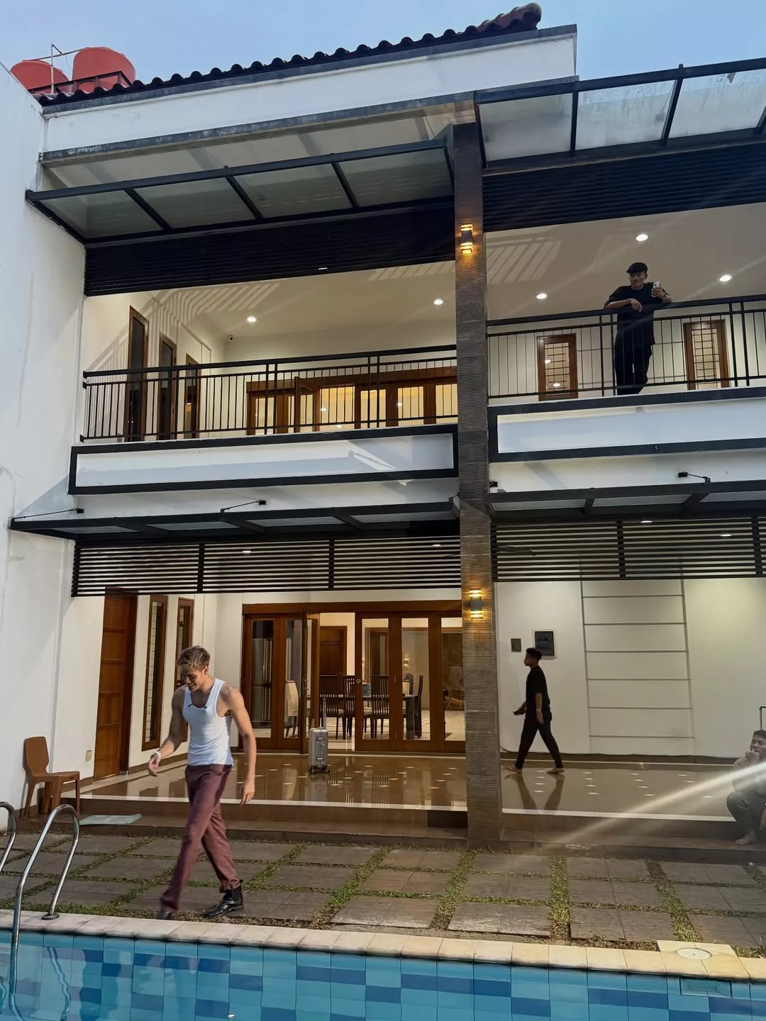 Aisar Khaled Beraya Di Rumah Mewah Dua Tingkat Baharu Di Jakarta Pada Usia 25 Tahun