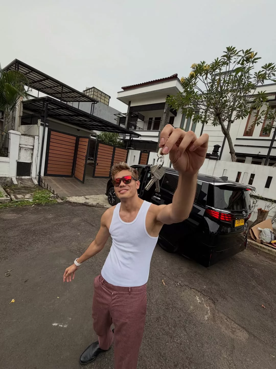 Aisar Khaled Beraya Di Rumah Mewah Dua Tingkat Baharu Di Jakarta Pada Usia 25 Tahun