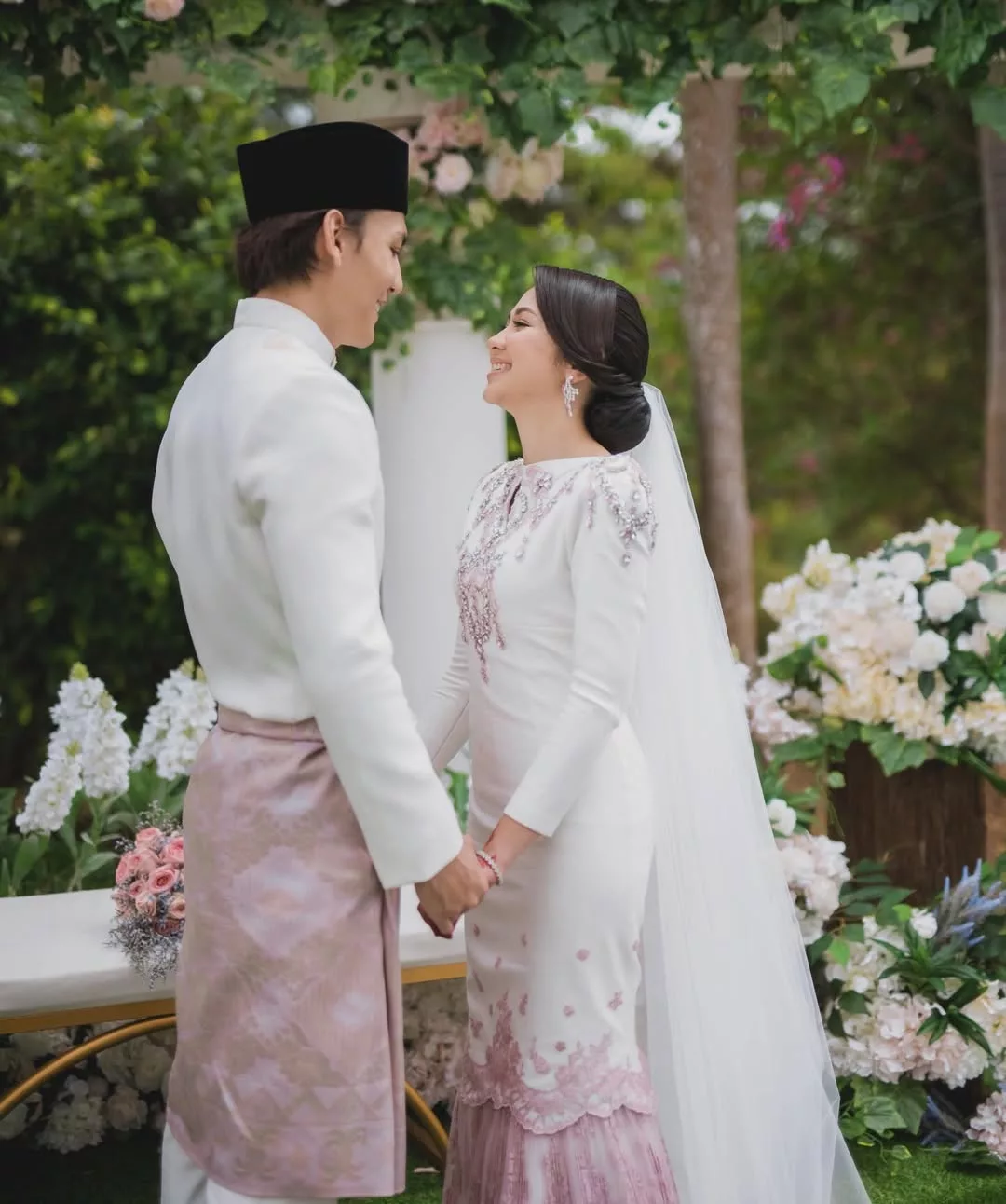 Ikmal Amry Umum Isteri Hamil Cahaya Mata Ketiga, Raya Terakhir Berempat