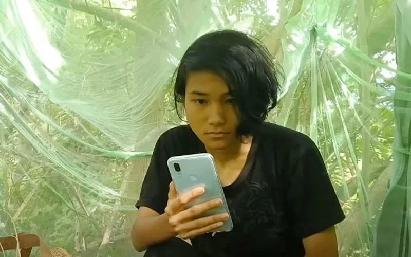 Dulu Viral Panjat Pokok, Kini Veveonah Sambung Impian Jadi Doktor 8 Dulu Viral Panjat Pokok, Kini Veveonah Sambung Impian Jadi Doktor