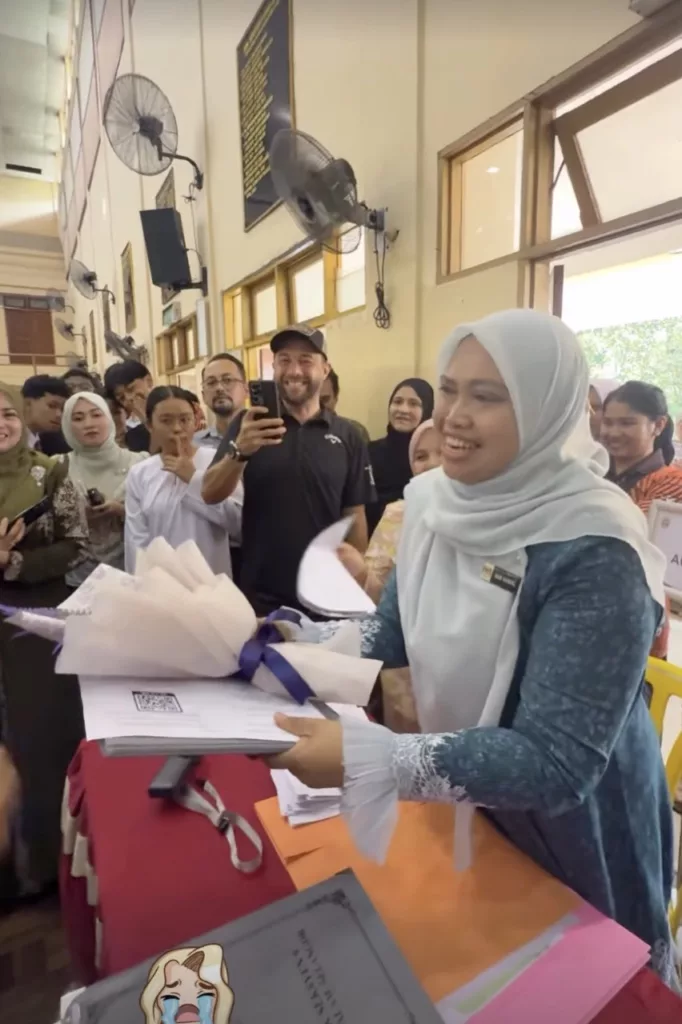 Banggakan Ibu, Anak Linda Rafar Cipta Kejayaan 9A Dalam SPM 2025