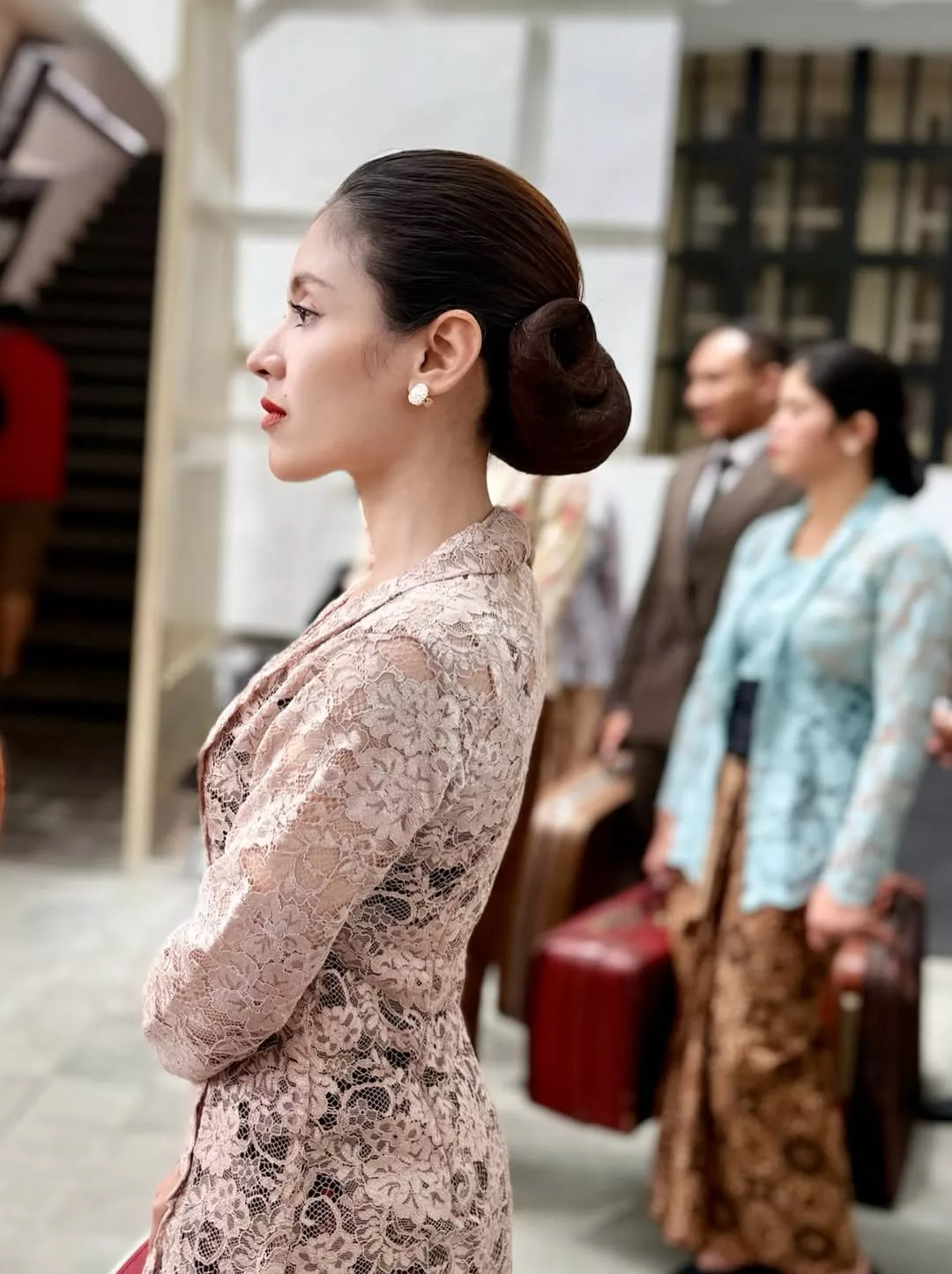 Pelakon Shatirah Amanda ‘Tersekat’ Di Paris Beberapa Minggu Akibat Konflik Asia Barat, Akhirnya Berjaya Pulang Ke Tanah Air