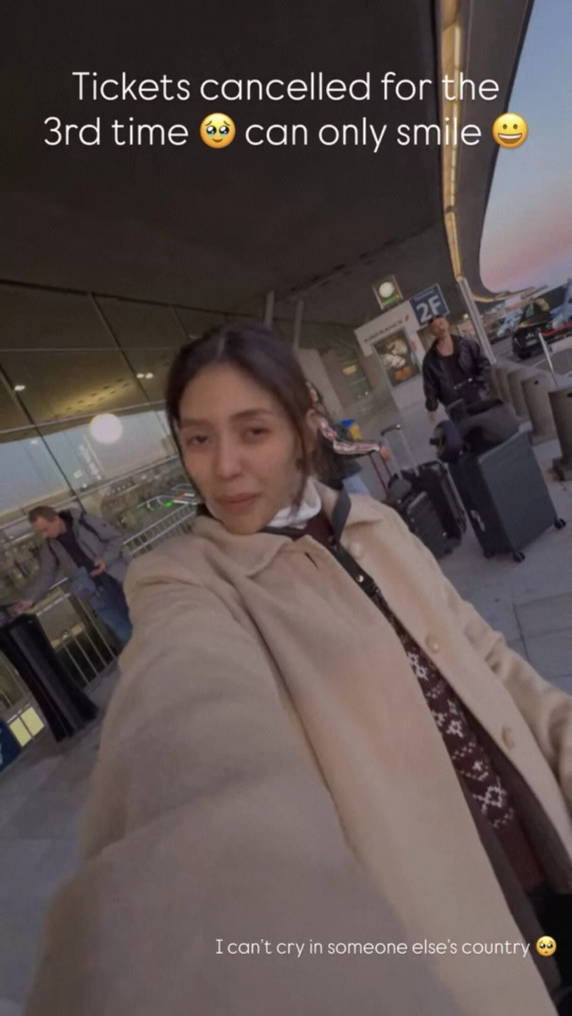 Pelakon Shatirah Amanda ‘Tersekat’ Di Paris Beberapa Minggu Akibat Konflik Asia Barat, Akhirnya Berjaya Pulang Ke Tanah Air