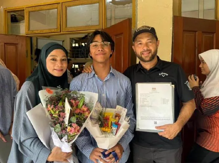 Banggakan Ibu, Anak Linda Rafar Cipta Kejayaan 9A Dalam SPM 2025