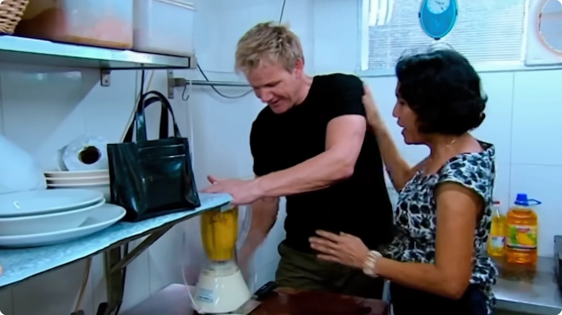 Bahasa Kita ‘Go Global’! Perkataan ‘Agak-Agak’, ‘Kaypoh’ & ‘Boleh’ Kini Diiktiraf Kamus Oxford 8 Bahasa Kita ‘Go Global’! Perkataan ‘Agak-Agak’, ‘Kaypoh’ & ‘Boleh’ Kini Diiktiraf Kamus Oxford