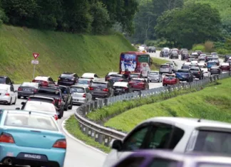 Balik Kampung Tanpa R&R Sesak? Lelaki Ini Kongsi Tip Simple Tapi Berguna Untuk Pengguna Jalan Raya