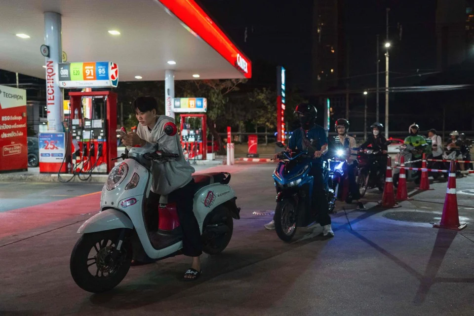 Thailand Alami Krisis Bahan Api, Rakyat Malaysia Disaran Tunda Percutian Buat Sementara Waktu