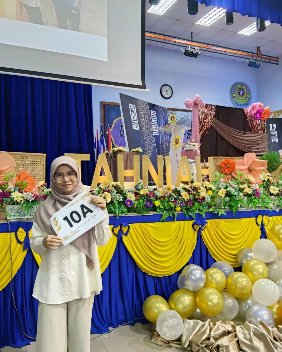 Inspirasi Generasi Muda! Hafizah 30 Juzuk, Putri Qistina Raih ACCA No.2 Terbaik Dunia