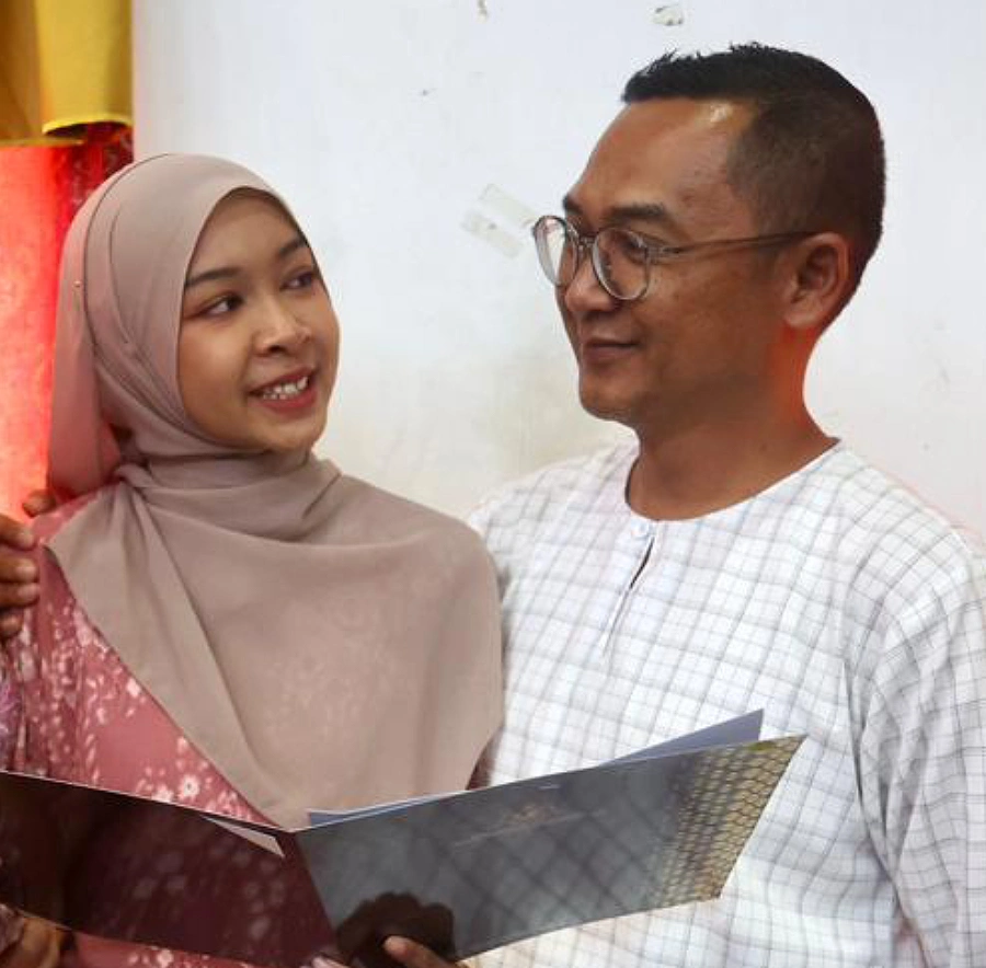 SPM 2025: Pengorbanan Bapa Terbalas, Pelajar ‘Cerebral Palsy’ Ini Raih Keputusan Cemerlang 8A!