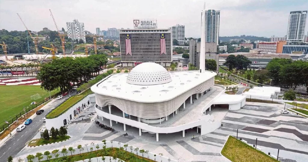 Masjid TNB Bangsar Jadi Tumpuan Ramadan, Saf Penuh Dengan Gen Z Tahun Ini 5 Masjid TNB Bangsar Jadi Tumpuan Ramadan, Saf Penuh Dengan Gen Z Tahun Ini