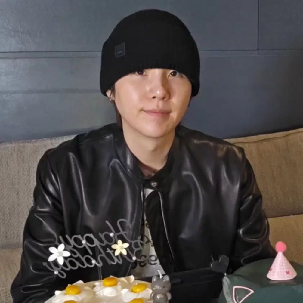 “Saya Juga Makan Selepas Matahari Terbenam” Suga BTS Akui Faham Tentang Puasa Ramadan