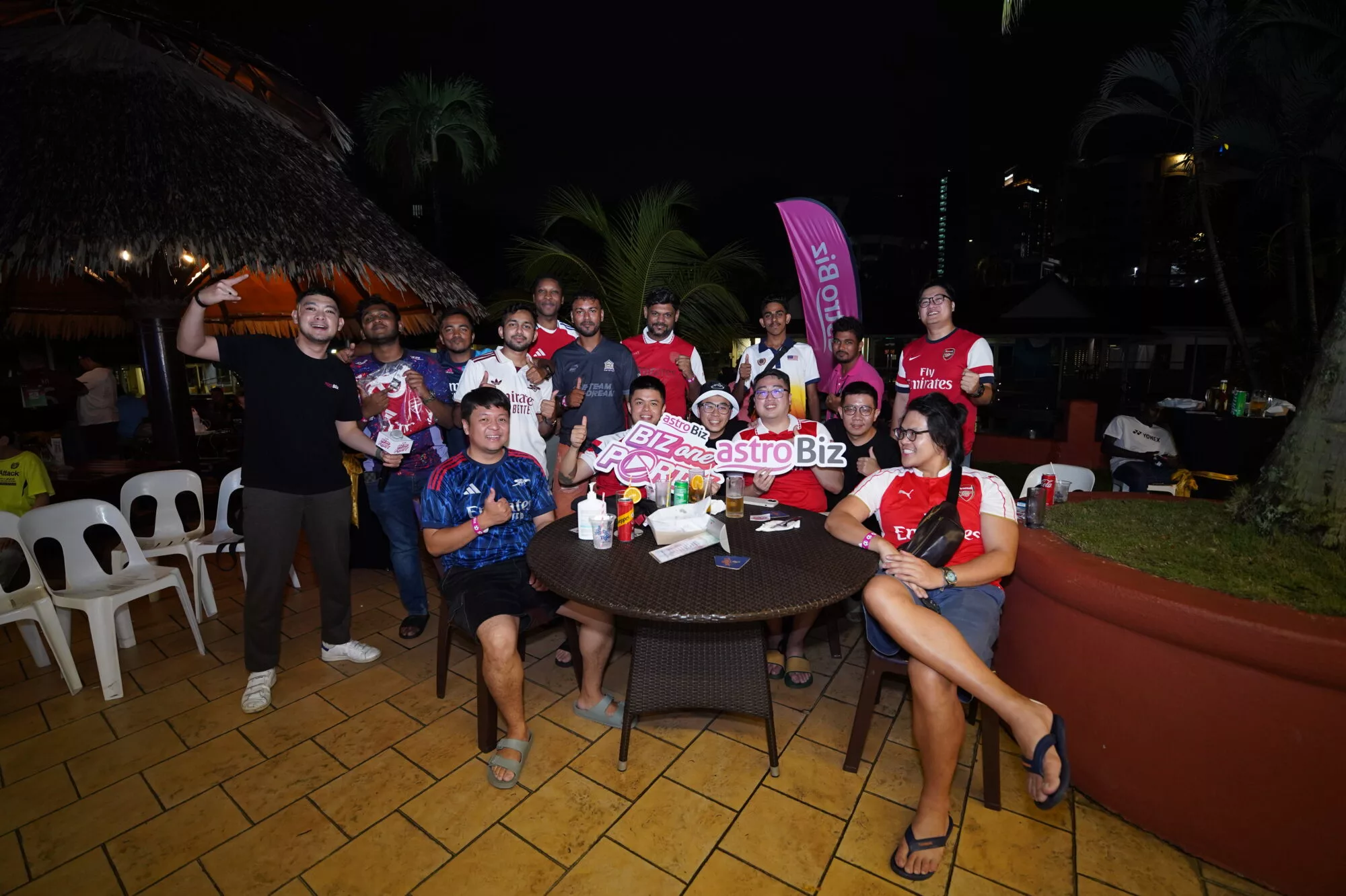 Astro BizOne Watch Party Hidupkan Semula Musim Premier League Di UNITEN