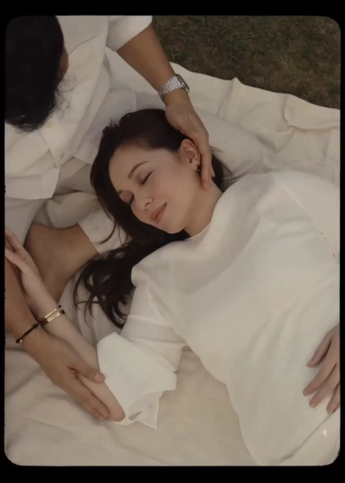 Nelydia Senrose Umum Hamil Cahaya Mata Pertama, Hadiah Istimewa Sempena Ulang Tahun Perkahwinan Ke-7